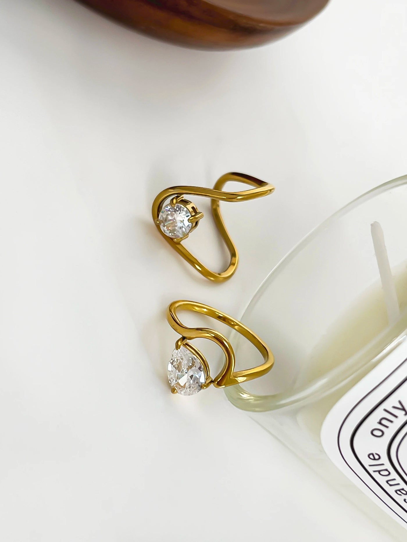 Anel Gota e Círculo com Zircônia e Banho Ouro 18K