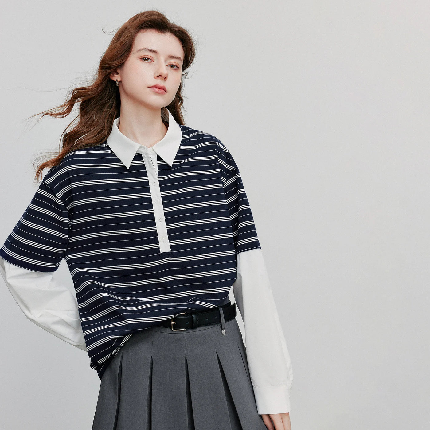 Moletom Feminino Listrado Efeito Duas Peças com Gola Polo