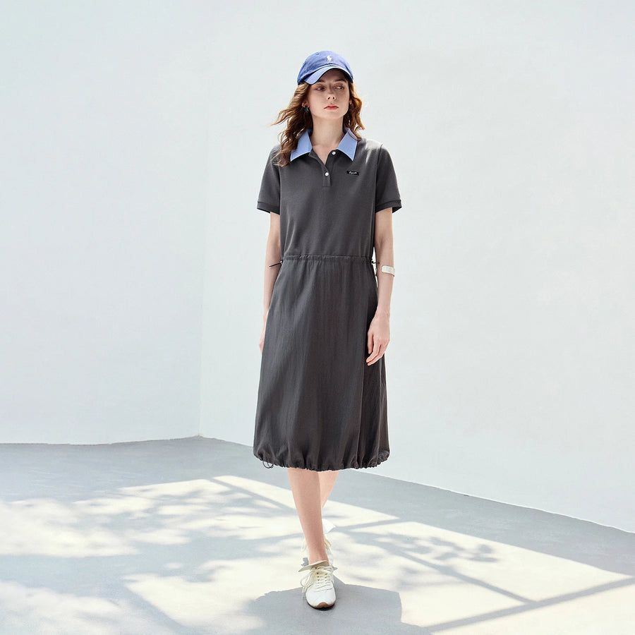 Vestido Polo Curto Bicolor com Ajuste por Cordão