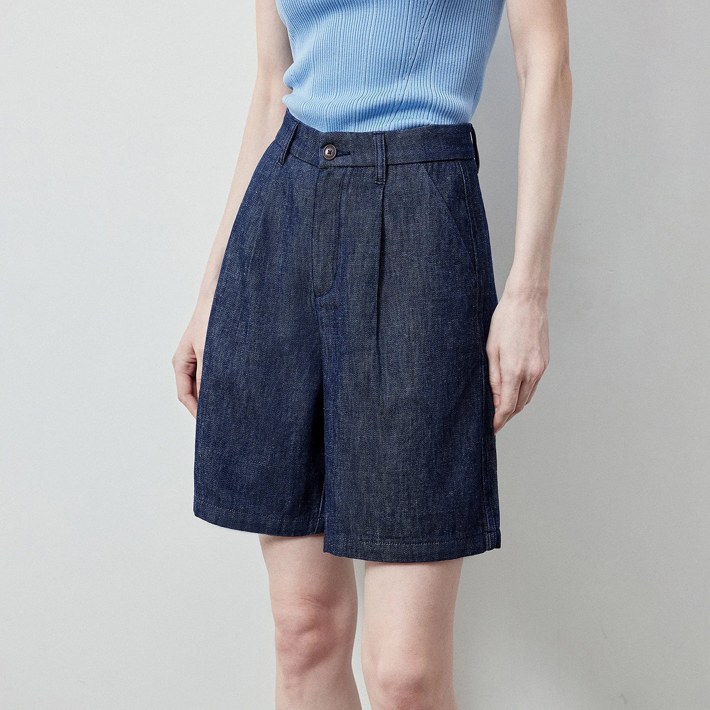 Shorts Jeans Feminino Algodão e Linho com Lavagem Vintage