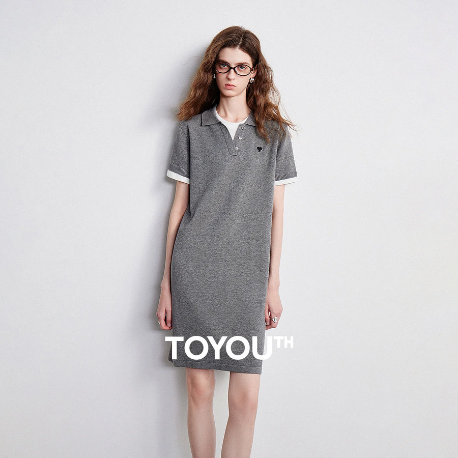 Vestido Polo Curto em Malha com Recortes