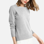 Suéter Feminino de Lã Merino com Gola Redonda Cinza