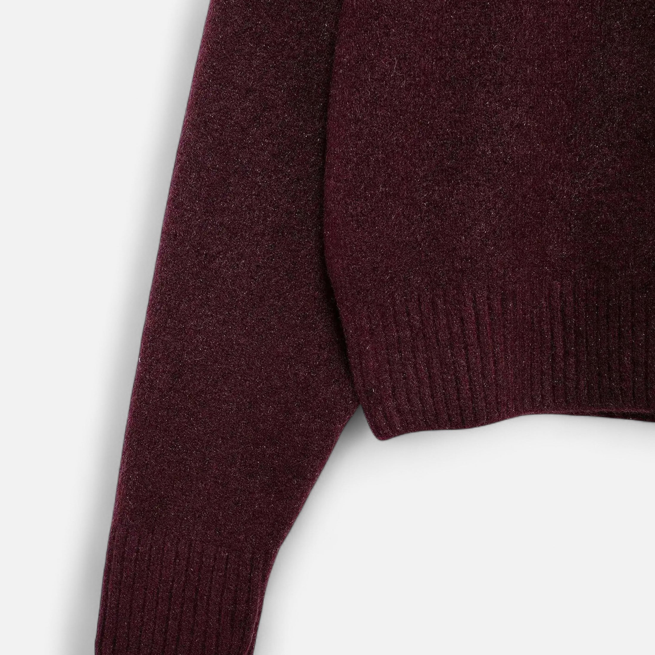 Suéter Vintage Feminino de Gola Alta – Clássico Calor de Inverno