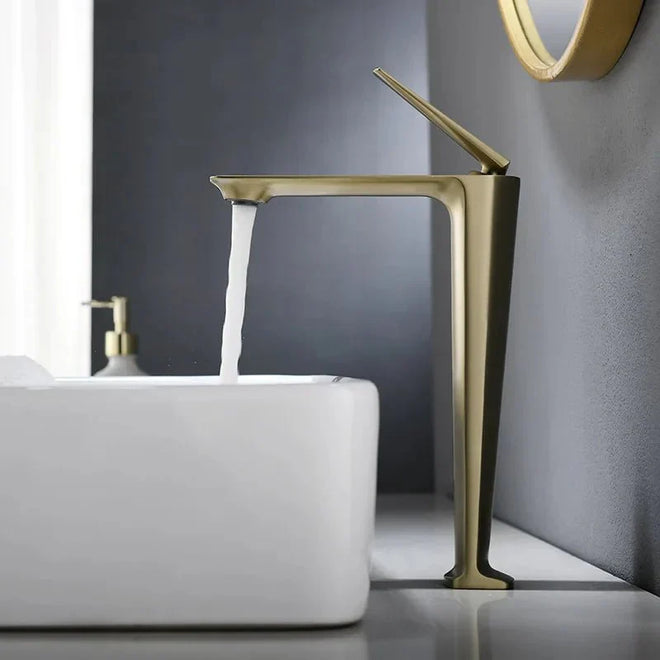 Torneira para banheiro Bica Alta Monocomando Elegance em Cromado Premium.