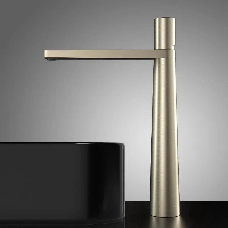 Torneira para banheiro Elegância Bica Alta Monocomando em Cromado Premium. Dourada