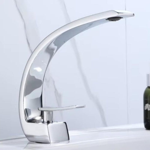Torneira para banheiro Elegância Bica Alta Monocomando em Preto Fosco. Cromada