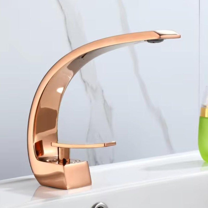 Torneira para banheiro Elegância Bica Alta Monocomando em Preto Fosco. Rose Gold