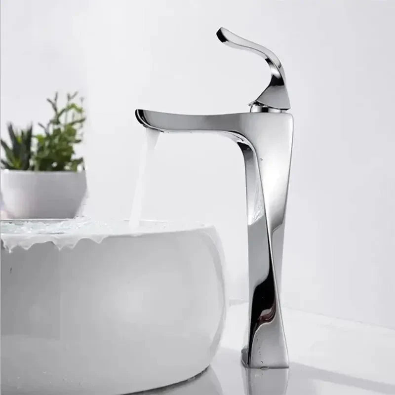 Torneira para banheiro Elegância Monocomando Bica Alta em Cromado Premium. Cromado