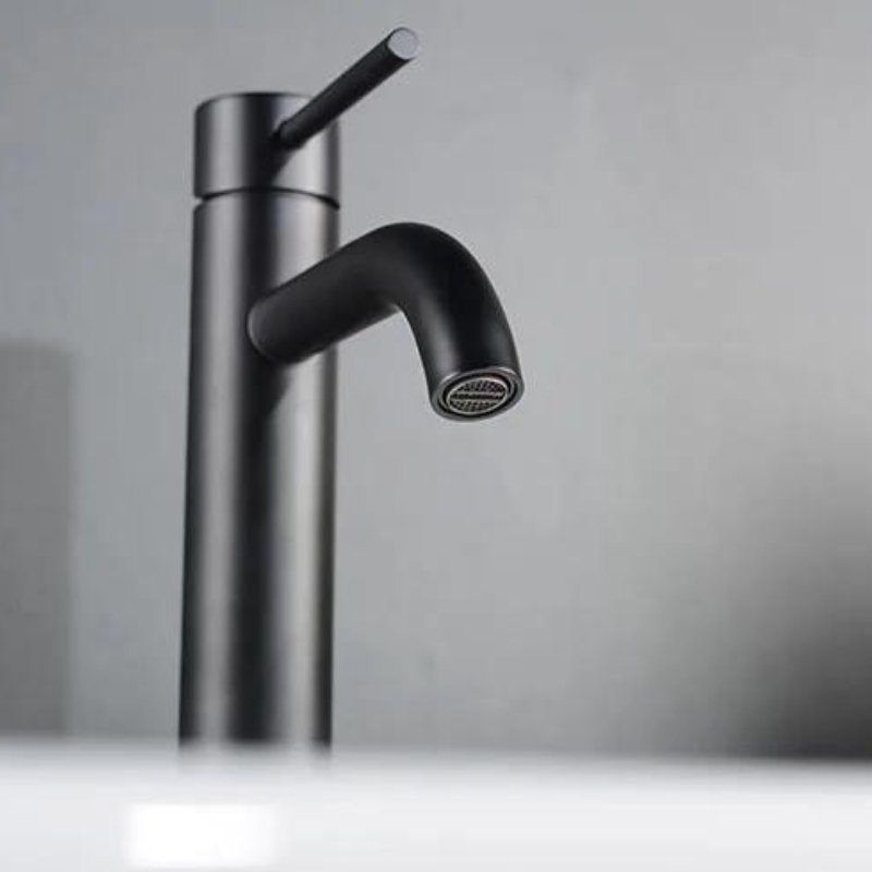 Torneira para banheiro Elegante Bica Baixa Monocomando em Cromado Premium.