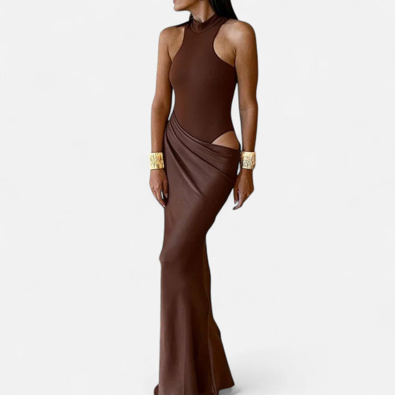 Vestido Maxi de Cetim com Recortes para Mulheres – Fluidez Sedosa e Silhueta Esculpida Marrom