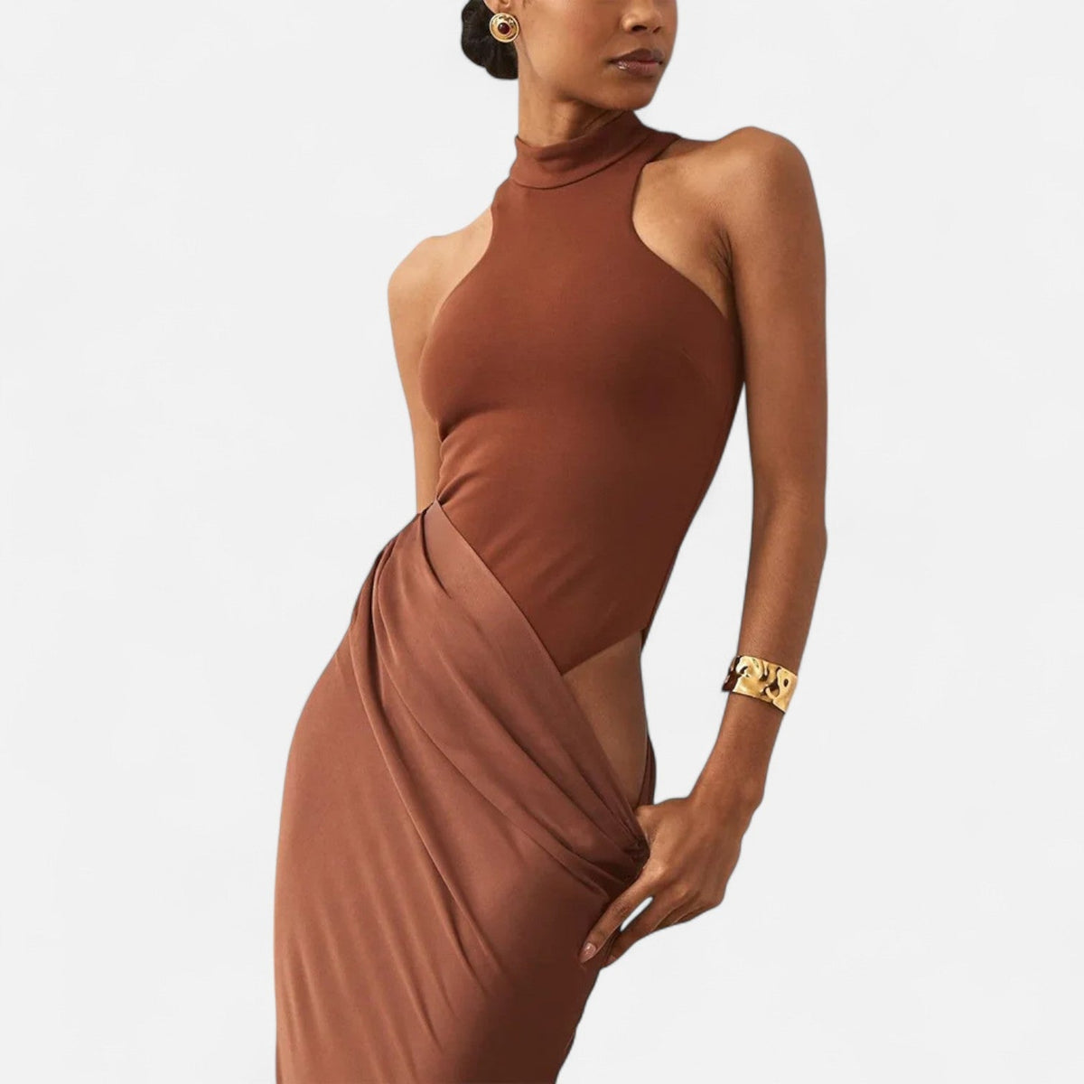 Vestido Maxi de Cetim com Recortes para Mulheres – Fluidez Sedosa e Silhueta Esculpida