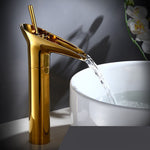 Torneira de Cascata em Latão Antigo - Misturador de Pia de Banheiro com Design de Alça Única Dourado Alto (Perfil Alto)