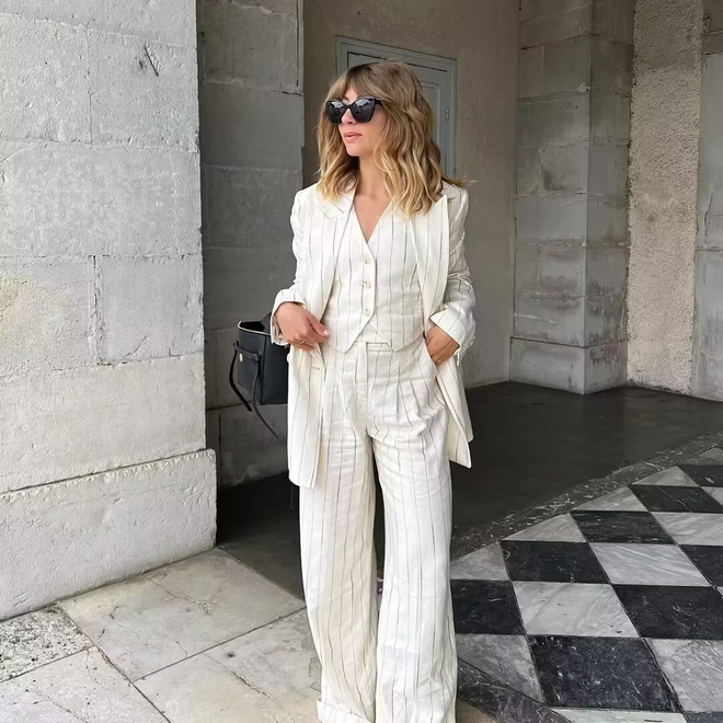 Colete Feminino Branco Listrado