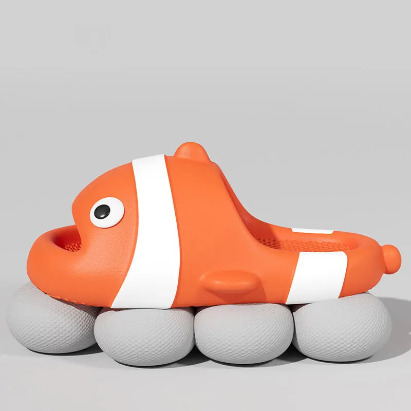 chinelo-nemo-peixe-laranja-slide