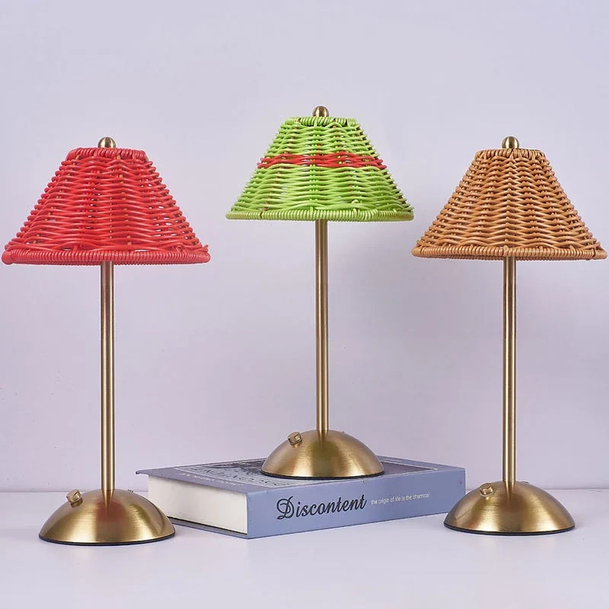 Luminária de Mesa Retrô