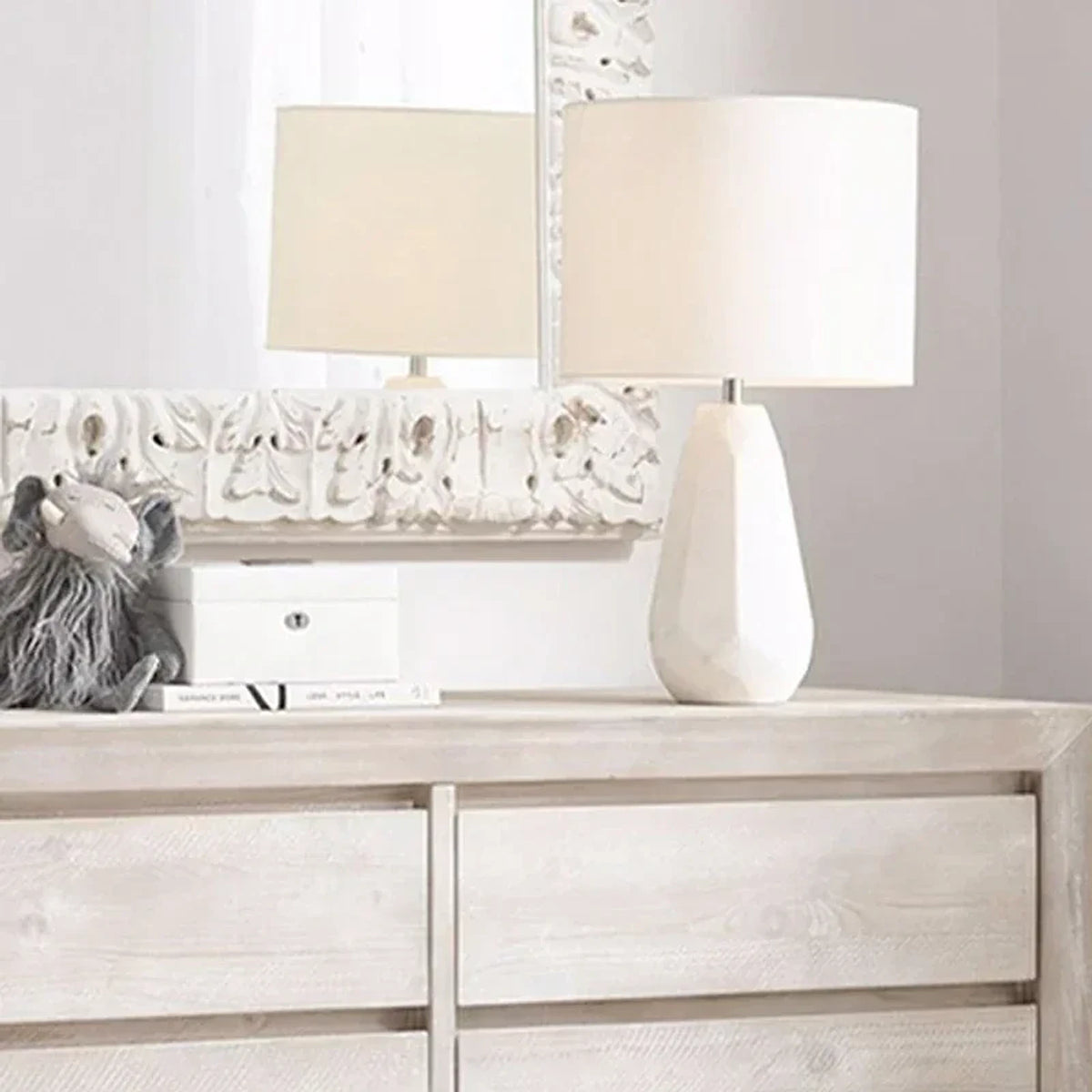 Luminária de Mesa Contemporâneo Mármore, peça de luminárias de mesa da VivaCasa — imagem 3