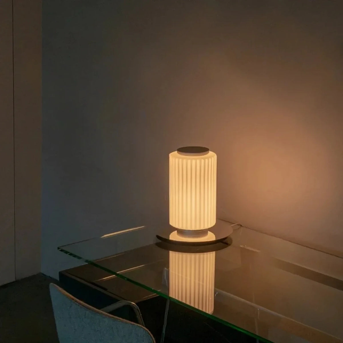 Luminária de Mesa Contemporâneo Vidro, peça de luminárias de mesa da VivaCasa — imagem 4