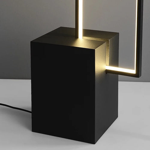 Luminária de Piso Contemporâneo Quadrado, peça de luminárias de piso da VivaCasa — imagem 4