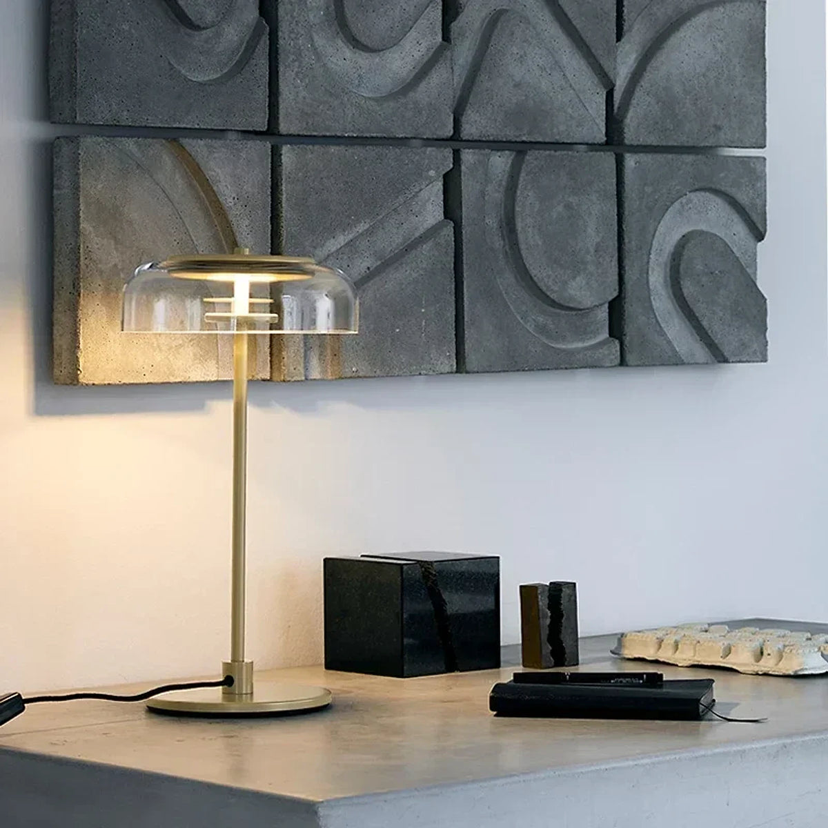 Luminária de Piso Contemporâneo Redondo, peça de luminárias de piso da VivaCasa — imagem 4