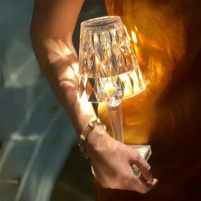 Luminária Luxury de Mesa LED Sem fio Delamantina