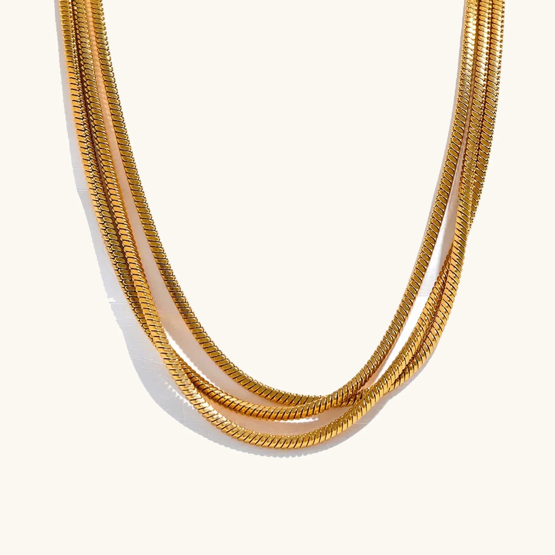 Colar Longo em Camadas Dourado